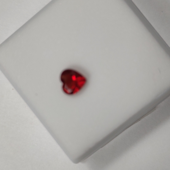 Andesine-Labradorite Red Heart 6mm X 6mm Shape Loose Gemstone .60 Carat JTV '08. - Picture 1 of 4